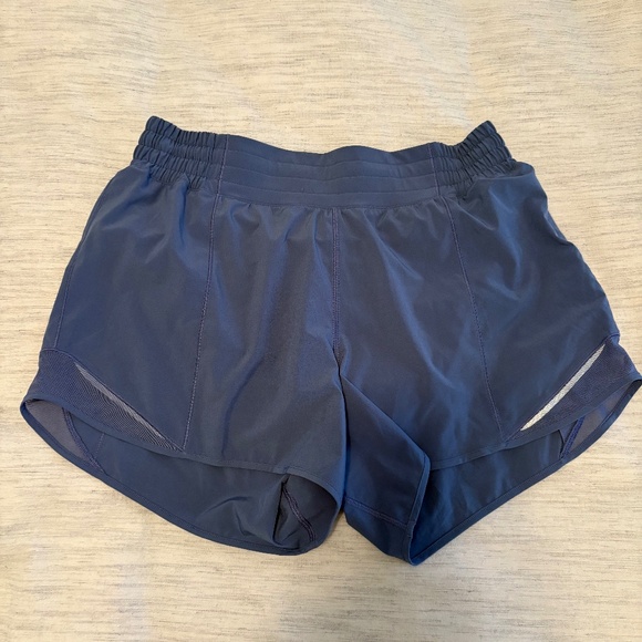LULULEMON, Hotty Hot Short 4" inseam, blue/grey size 10 - Picture 1 of 4